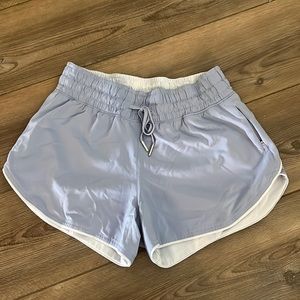 Lululemon reversible lavender shorts Size 4
